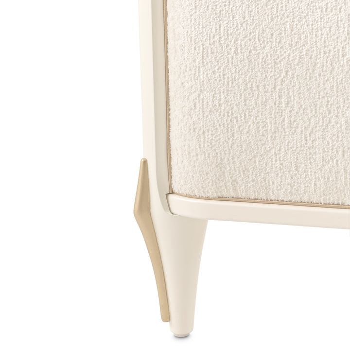 LA TERRAZZA Creamy Pearl Bed - Michael Amini