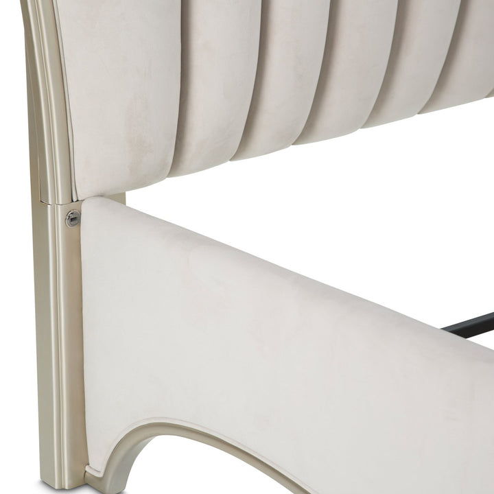 LONDON PLACE Bed - Michael Amini