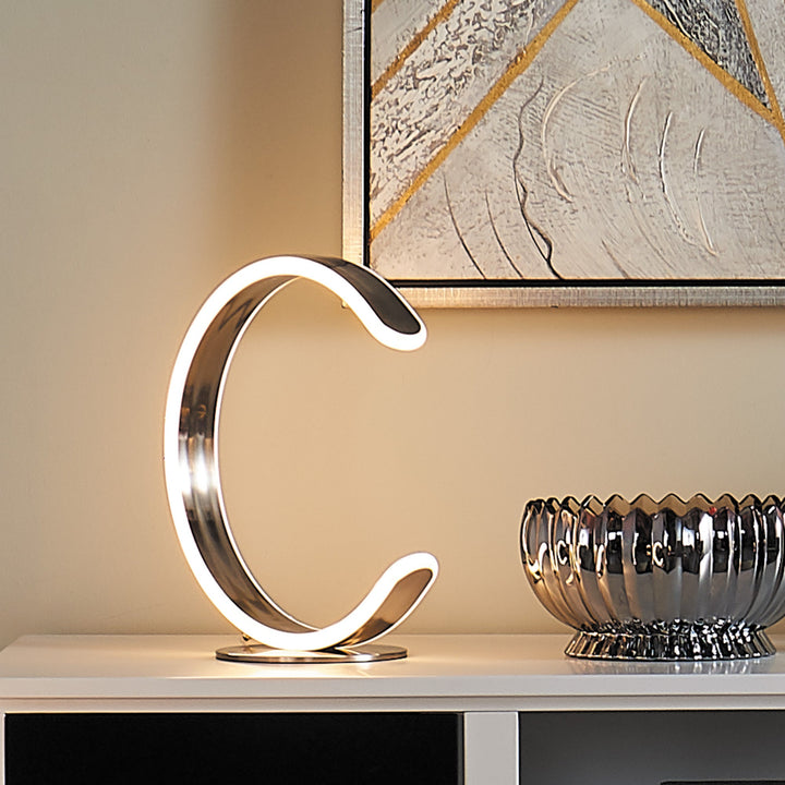 LUMA C-Shaped Curve Table Lamp