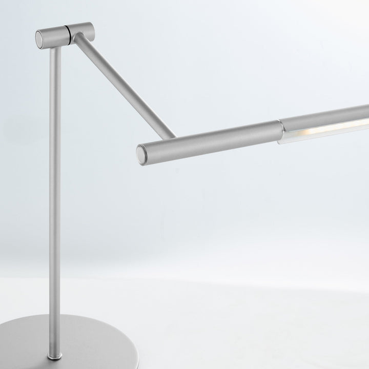 TILLA Horizontal Desk and Table Lamp