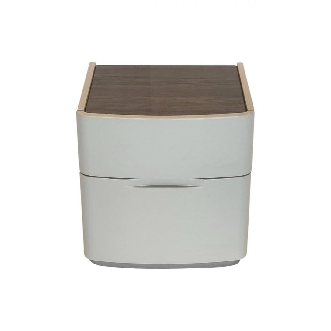 KANTÉ Chestnut Nightstand