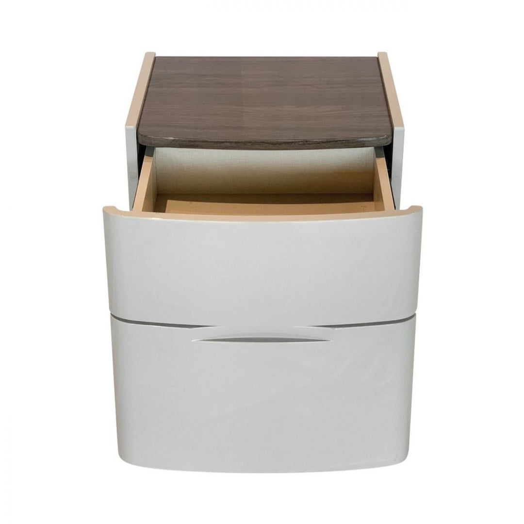 KANTÉ Chestnut Nightstand