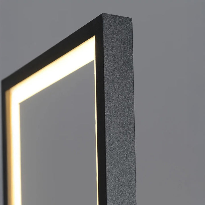 LUCENTIS Aluminum Floor Lamp