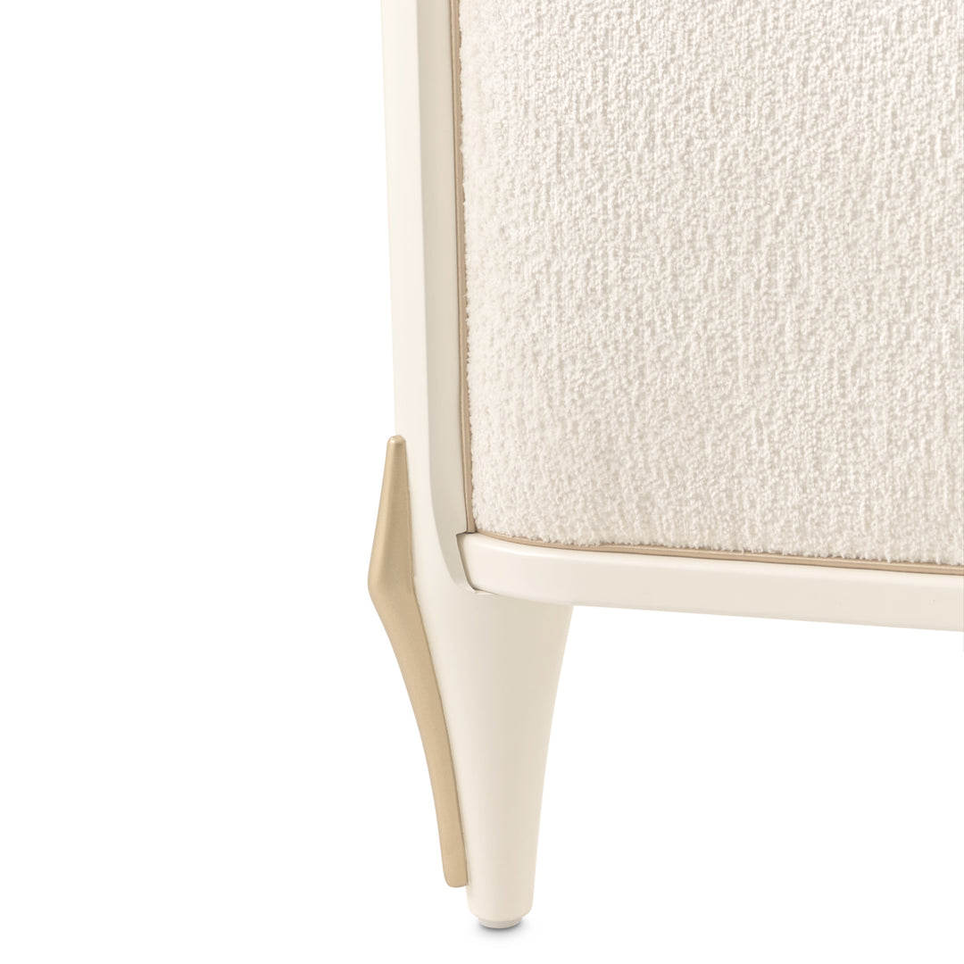 LA TERRAZZA Creamy Pearl Bed - Michael Amini