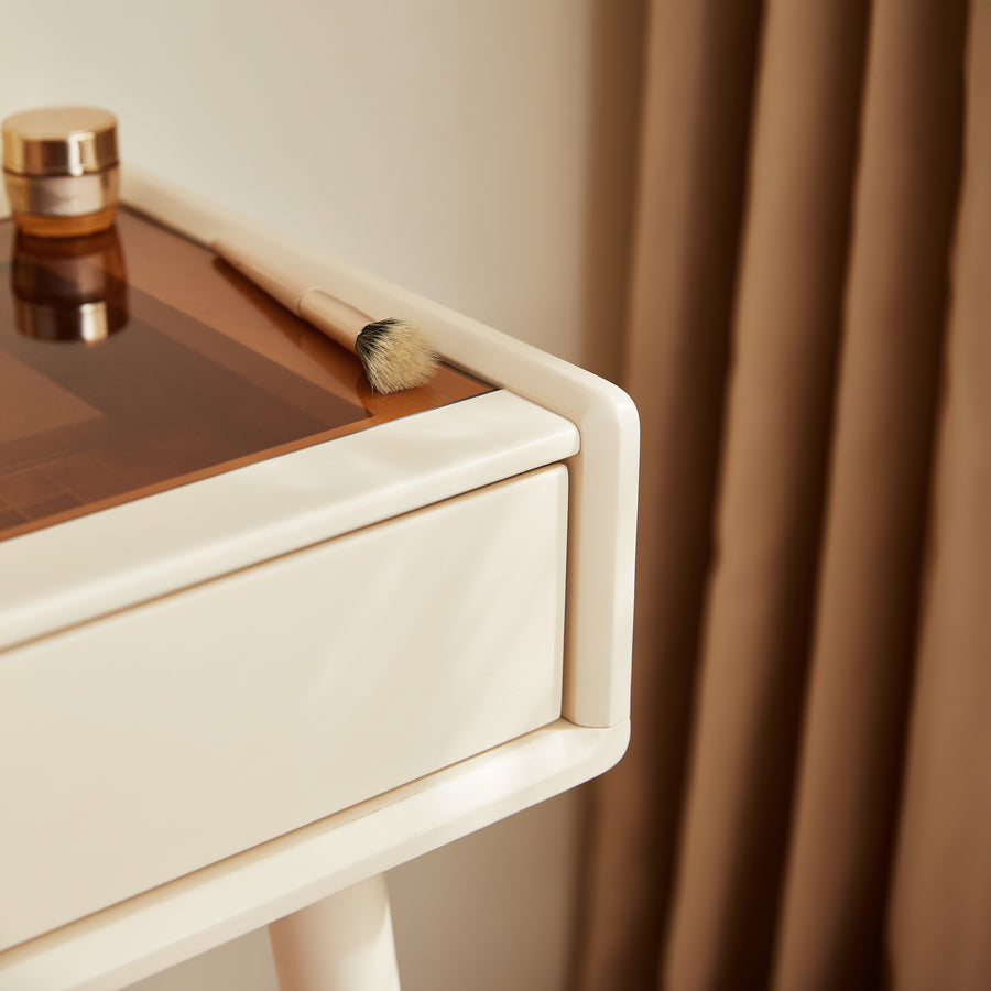 SOPHIE LED Vanity Table