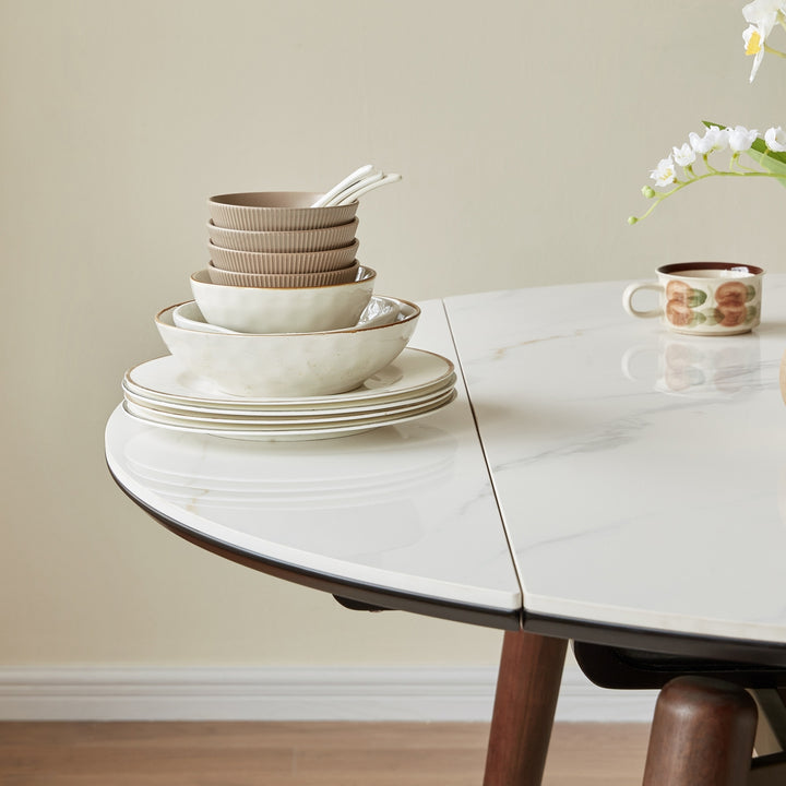 EVELYNE Space-Saving Round Extendable Table