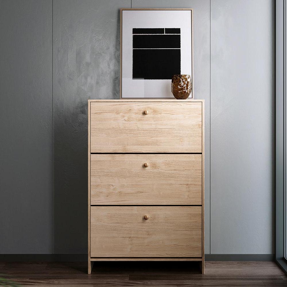 HAMPSHIRE Wood and panel shoe cabinet