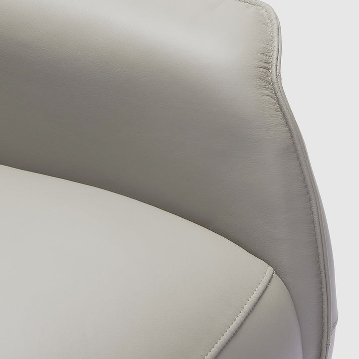 LUNA Electrically Adjustable Lounge Chair