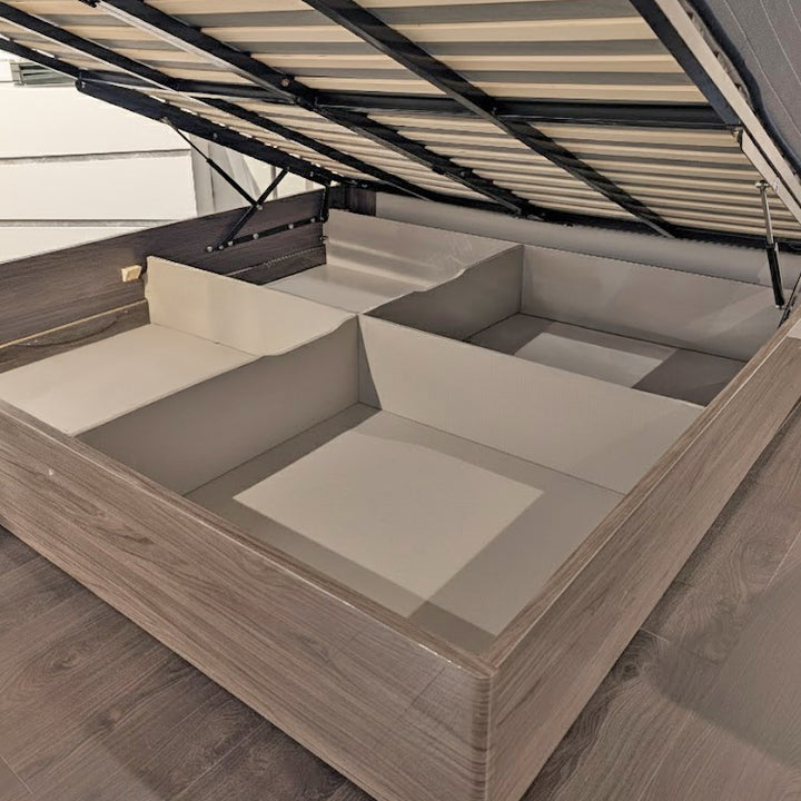 KANTÉ Chestnut Storage Bed