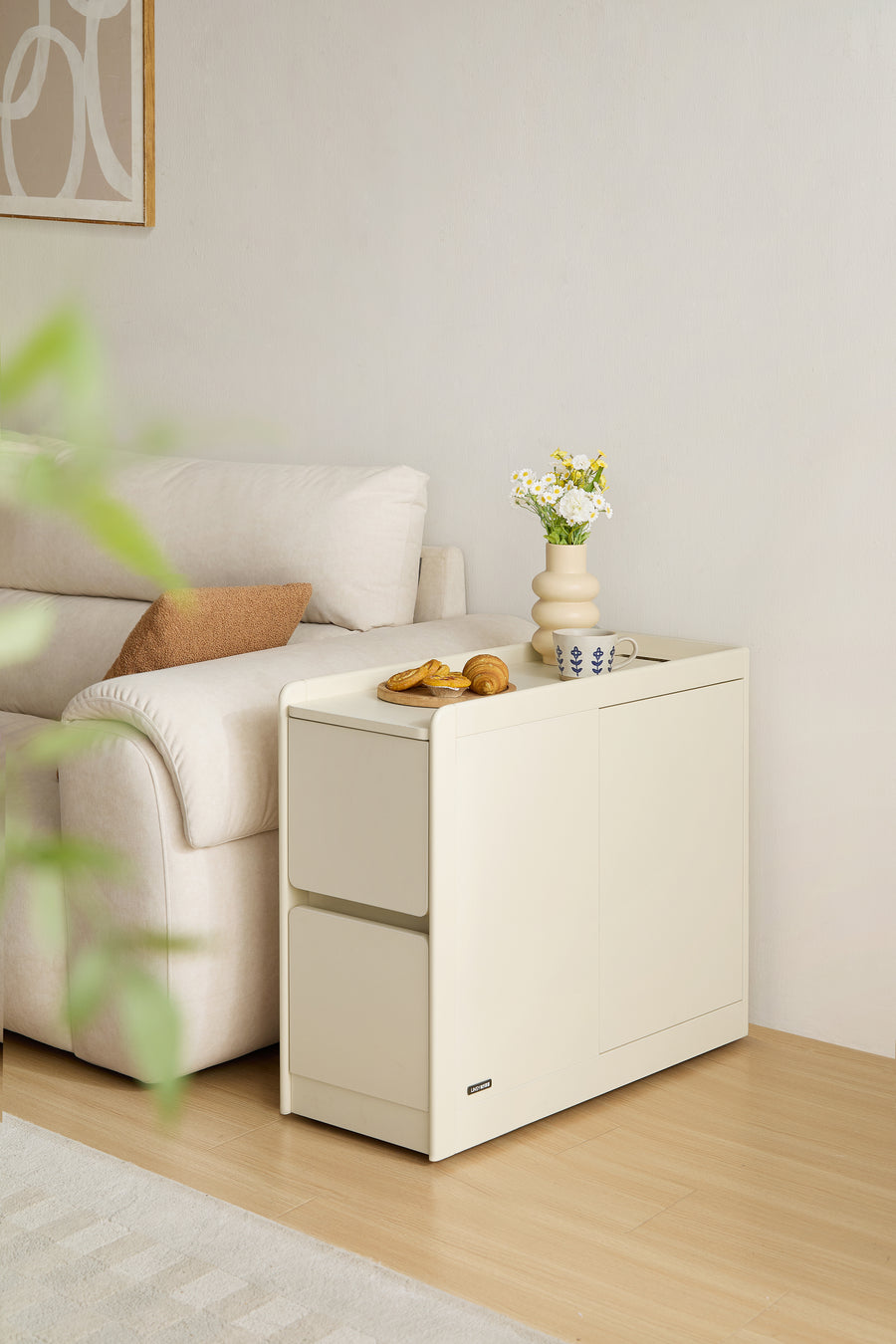 ELMER Movable Side Table