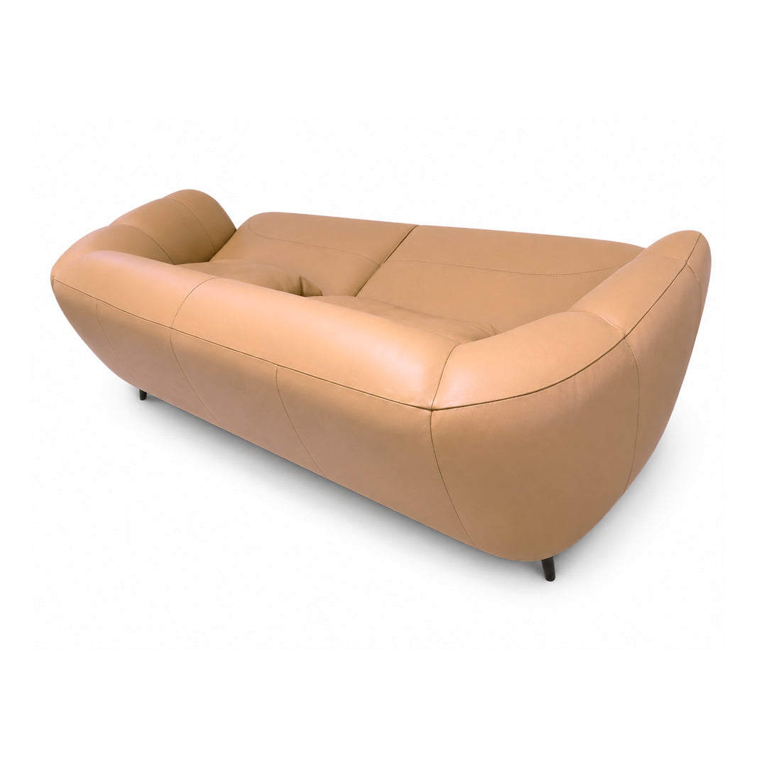 b990c948-1ed9-4f95-a1d6-4e4b2d9af88b.jpg