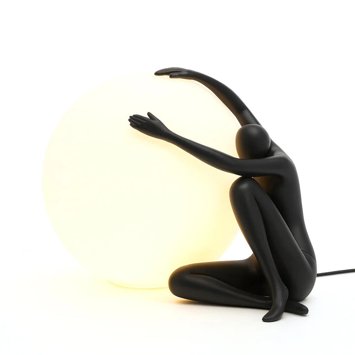 EARL Sculptural Resin Lamp
