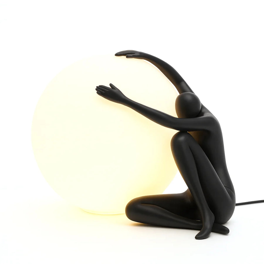 EARL Sculptural Resin Lamp